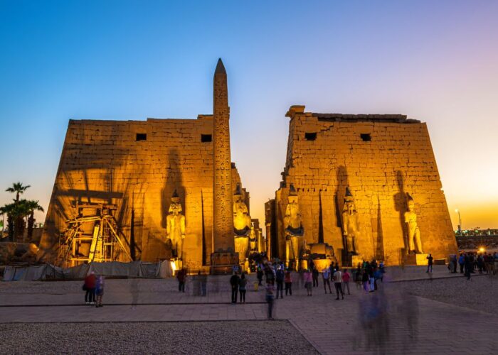 Private Luxor Guided Day Trip with Lunch | Luxor Exclusive Extraordinary One Day by Bus