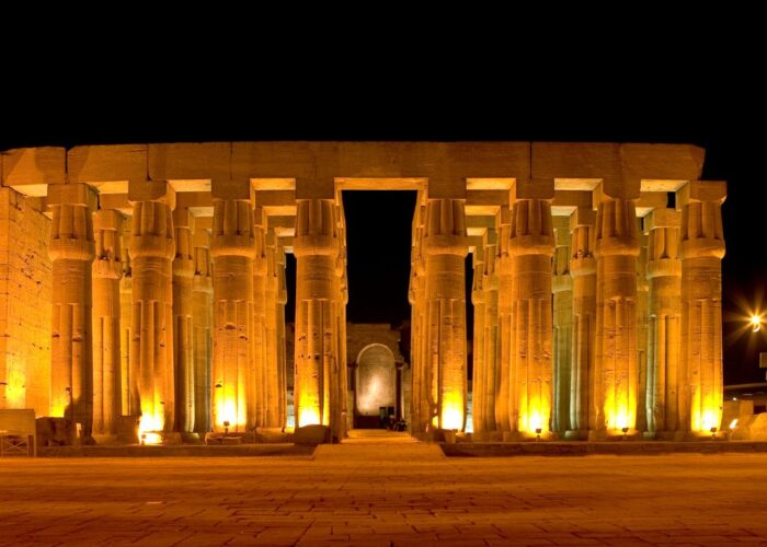 Private Luxor Guided Day Trip with Lunch | Luxor Exclusive Extraordinary One Day by Bus