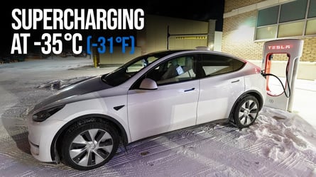 How This Guy Got Tesla Charging Right In -31 Degree Winter Weather