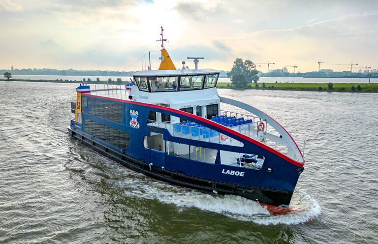 EST-Floattech delivers Octopus Series battery system for SFK’s ferry Laboe – Charged EVs