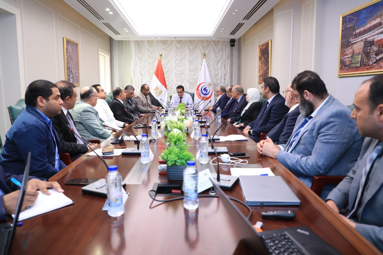 Egypt’s Health Minister monitors progress of national dialysis system automation project – Dailynewsegypt